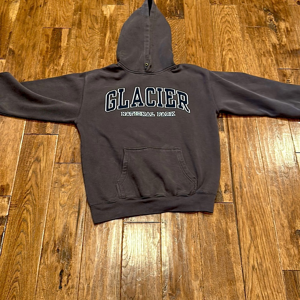 Gray sweatshirt